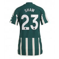 Fotballdrakt Dame Manchester United Luke Shaw #23 Bortedrakt 2023-24 Kortermet